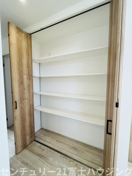 �_�ސ쌧������s�H��1���ڂ̐V�z��ˌ��Ă̎��[