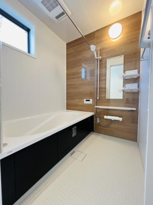 �_�ސ쌧������s�H��1���ڂ̐V�z��ˌ��Ă̗���