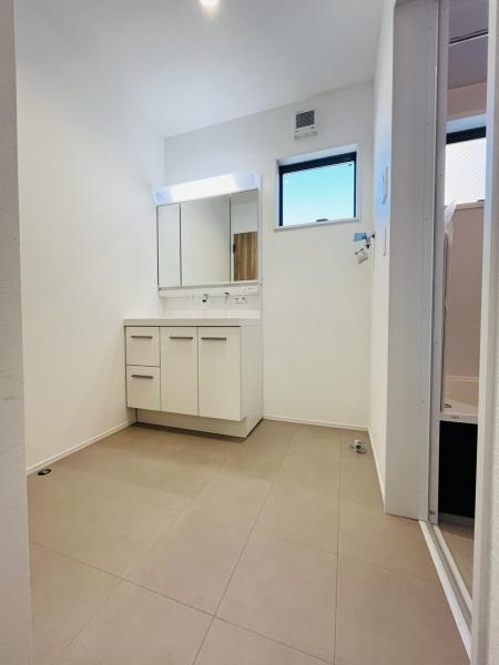 �_�ސ쌧������s�H��1���ڂ̐V�z��ˌ��Ă̐��ʑ�E���ʏ�