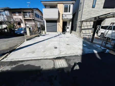 �_�ސ쌧������s�{��5���ڂ̐V�z��ˌ��Ă̒��ԏ�