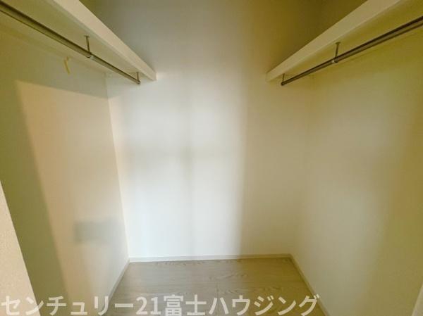 �_�ސ쌧������s����1���ڂ̐V�z��ˌ��Ă̎��[