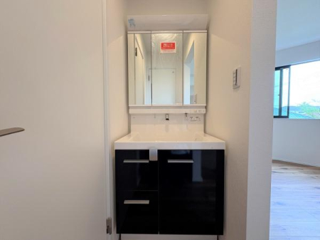 _ސ쌧sl|1ڂ̐VzˌĂ̐ʑEʏ