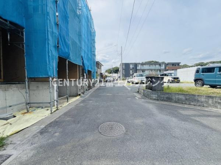 _ސ쌧qsÂ̐VzˌĂ̑OʓH܂ތnʐ^