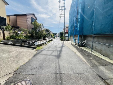 _ސ쌧qsÂ̐VzˌĂ̑OʓH܂ތnʐ^