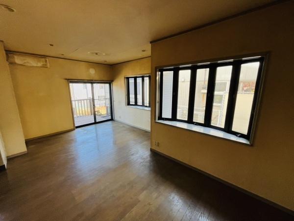 _ސ쌧sJ4ڂ̒ÈˌẴrO