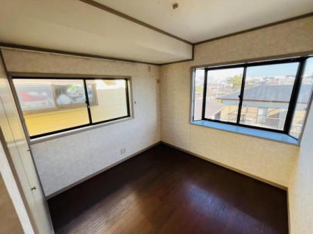 _ސ쌧sJ4ڂ̒ÈˌĂ̎q