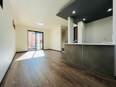 _ސ쌧sJ4ڂ̐VzˌẴrO