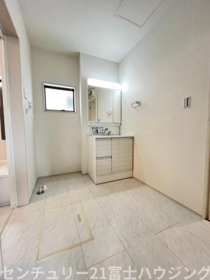 _ސ쌧sғ1ڂ̐VzˌĂ̐ʑEʏ