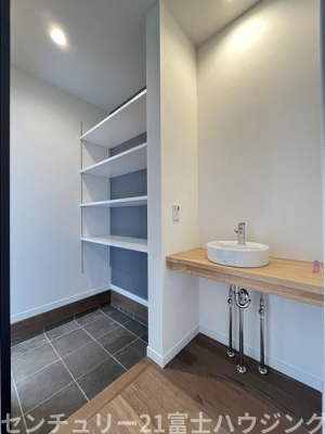 �_�ސ쌧������s����5���ڂ̐V�z��ˌ��Ă̐��ʑ�E���ʏ�