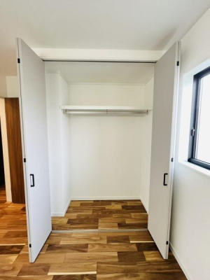 �_�ސ쌧������s�l�{��̐V�z��ˌ��Ă̎��[