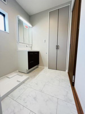 �_�ސ쌧������s�l�{��̐V�z��ˌ��Ă̐��ʑ�E���ʏ�