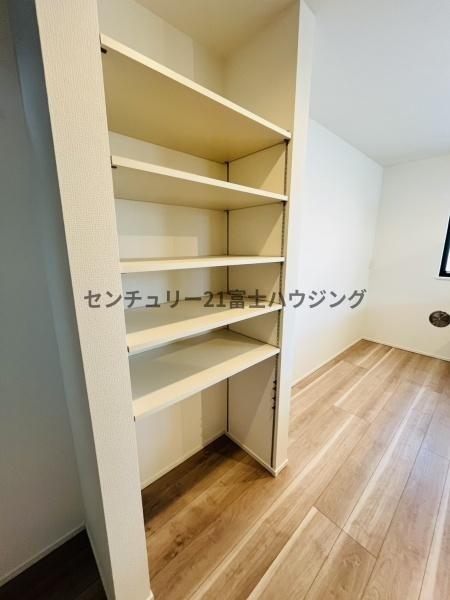 �_�ސ쌧������s����1���ڂ̐V�z��ˌ��Ă̎��[