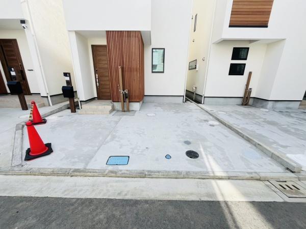 �_�ސ쌧������s�l�{��̐V�z��ˌ��Ă̒��ԏ�