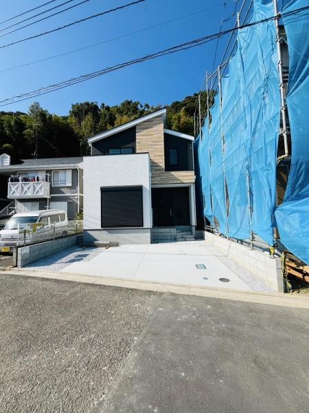 _ސ쌧s2ڂ̐VzˌĂ̑OʓH܂ތnʐ^