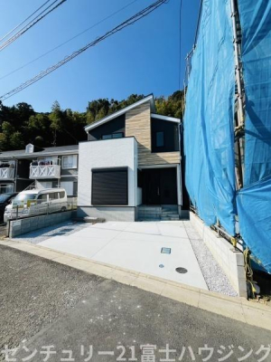 神奈川県藤沢市城南2丁目の新築一戸建ての現地外観写真