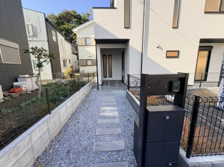 �_�ސ쌧������s������̐V�z��ˌ��Ă̂��̑�