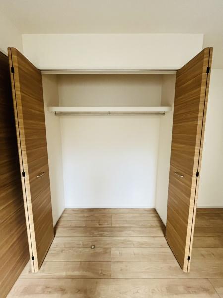 �_�ސ쌧������s�l�{��̐V�z��ˌ��Ă̎��[