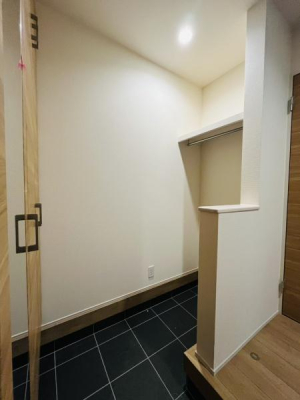 �_�ސ쌧������s�l�{��̐V�z��ˌ��Ă̎��[