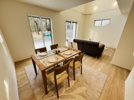 �_�ސ쌧������s�l�{��̐V�z��ˌ��Ẵ��r���O