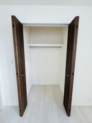 �_�ސ쌧������s�l�{��̐V�z��ˌ��Ă̎��[