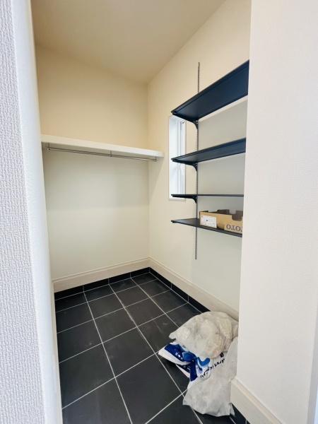 �_�ސ쌧������s�l�{��̐V�z��ˌ��Ă̎��[