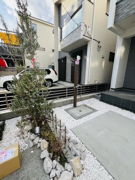 �_�ސ쌧������s�l�{��̐V�z��ˌ��Ă̂��̑����n