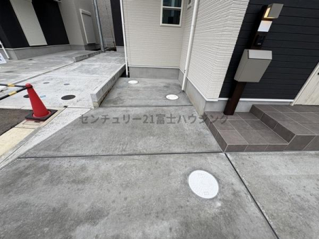 _ސ쌧s5ڂ̐VzˌĂ̒ԏ