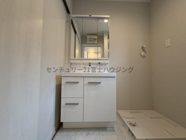 _ސ쌧s5ڂ̐VzˌĂ̐ʑEʏ