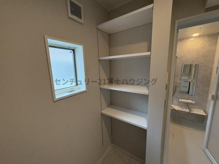 _ސ쌧s5ڂ̐VzˌĂ̐ʑEʏ