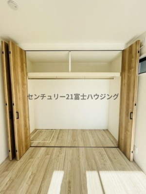 �_�ސ쌧������s�H��1���ڂ̐V�z��ˌ��Ă̎��[