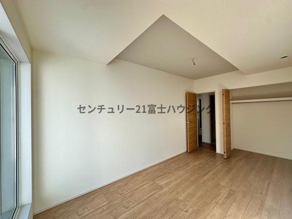 �_�ސ쌧������s�l�{��̐V�z��ˌ��Ẳ摜