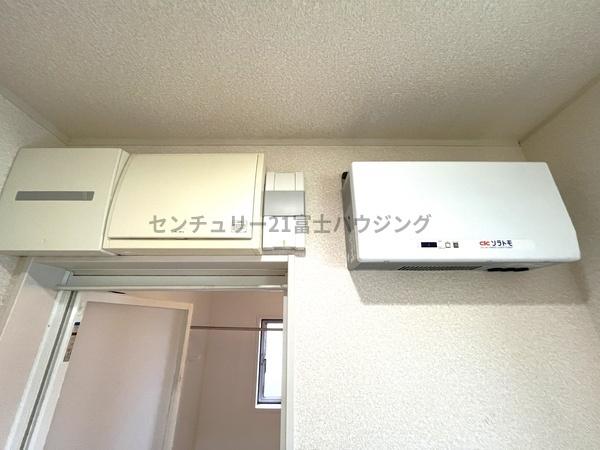 _ސ쌧ˎslV{7ڂ̒ÈˌĂ̐ʑEʏ