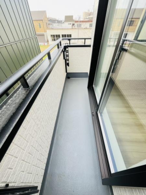 �_�ސ쌧������s������2���ڂ̐V�z��ˌ��Ẵo���R�j�[