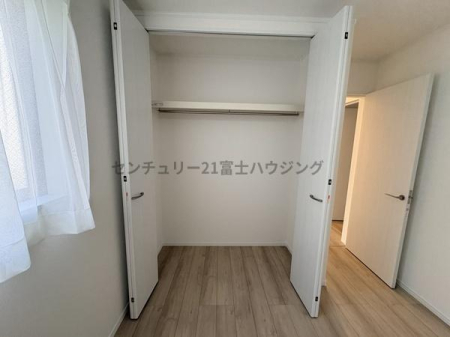 �_�ސ쌧������s������2���ڂ̐V�z��ˌ��Ă̎��[