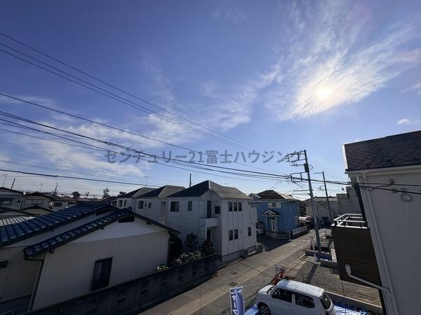 �_�ސ쌧������s������2���ڂ̐V�z��ˌ��Ă̏Z�˂���̒��]�ʐ^