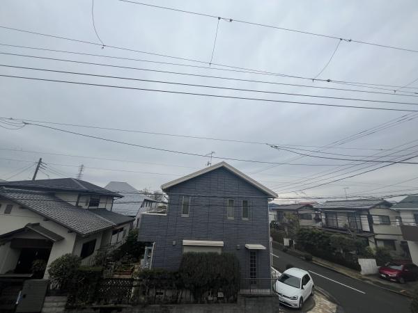 �_�ސ쌧������s������̐V�z��ˌ��Ă̏Z�˂���̒��]�ʐ^