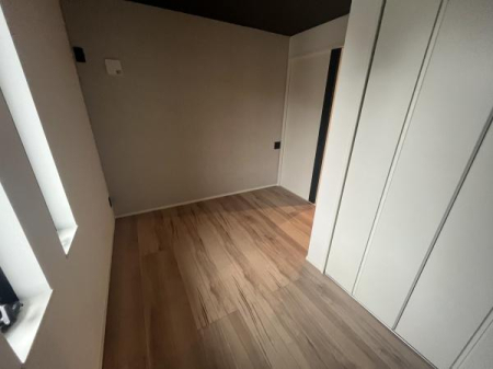 �_�ސ쌧������s������̐V�z��ˌ��Ă̗m��