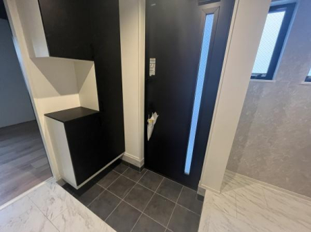 �_�ސ쌧������s������̐V�z��ˌ��Ă̌���