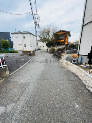 _ސ쌧s㊯̐VzˌĂ̑OʓH܂ތnʐ^