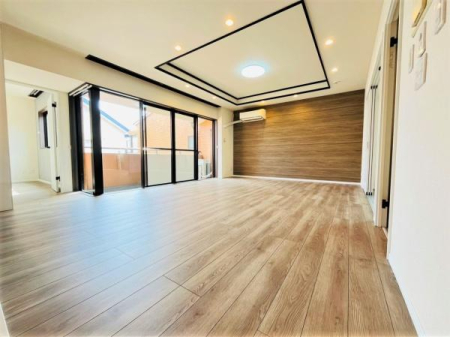 �_�ސ쌧����s�����C��5���ڂ̒��Ã}���V�����̃��r���O