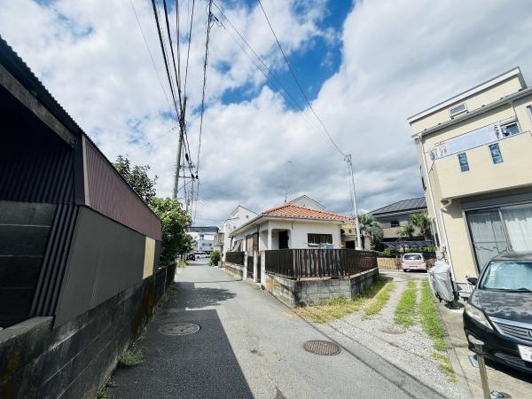 �_�ސ쌧������s���h�̒��È�ˌ��Ă̑O�ʓ��H�܂ތ��n�ʐ^