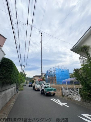 _ސ쌧qs7ڂ̐VzˌĂ̑OʓH܂ތnʐ^