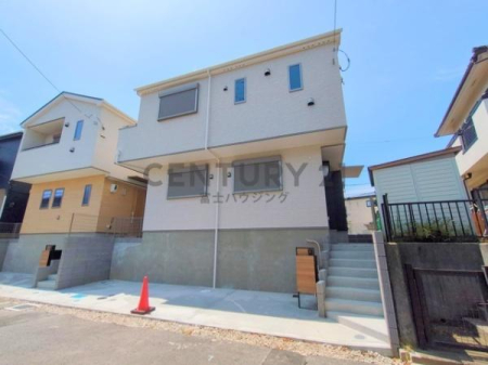 神奈川県茅ヶ崎市小和田1丁目の新築一戸建ての現地外観写真