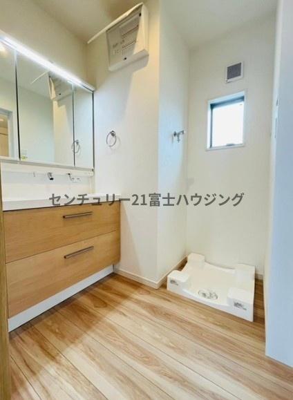 _ސ쌧sac1ڂ̐VzˌĂ̐ʑEʏ