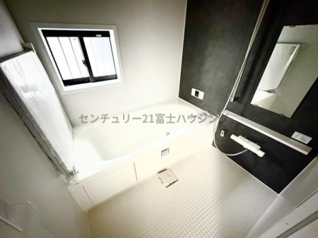 �_�ސ쌧������s���C�ݓ�4���ڂ̐V�z��ˌ��Ă̗���