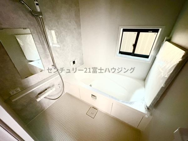 �_�ސ쌧������s���C�ݓ�4���ڂ̐V�z��ˌ��Ă̗���