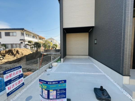 �_�ސ쌧������s���Z���̐V�z��ˌ��Ă̒��ԏ�