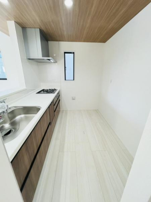 �_�ސ쌧������s���Z���̐V�z��ˌ��ẴL�b�`��