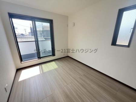 �_�ސ쌧������s�H��3���ڂ̐V�z��ˌ��Ă̗m��