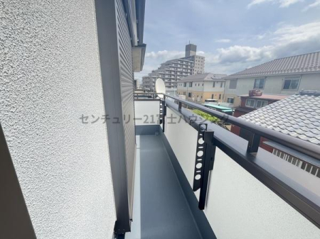 �_�ސ쌧������s�H��3���ڂ̐V�z��ˌ��Ẵo���R�j�[